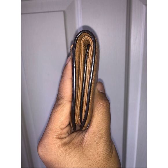 Michael Kors MK Jet Set Tan Brown Travel Carryall Card Case Wallet - Picture 6 of 8